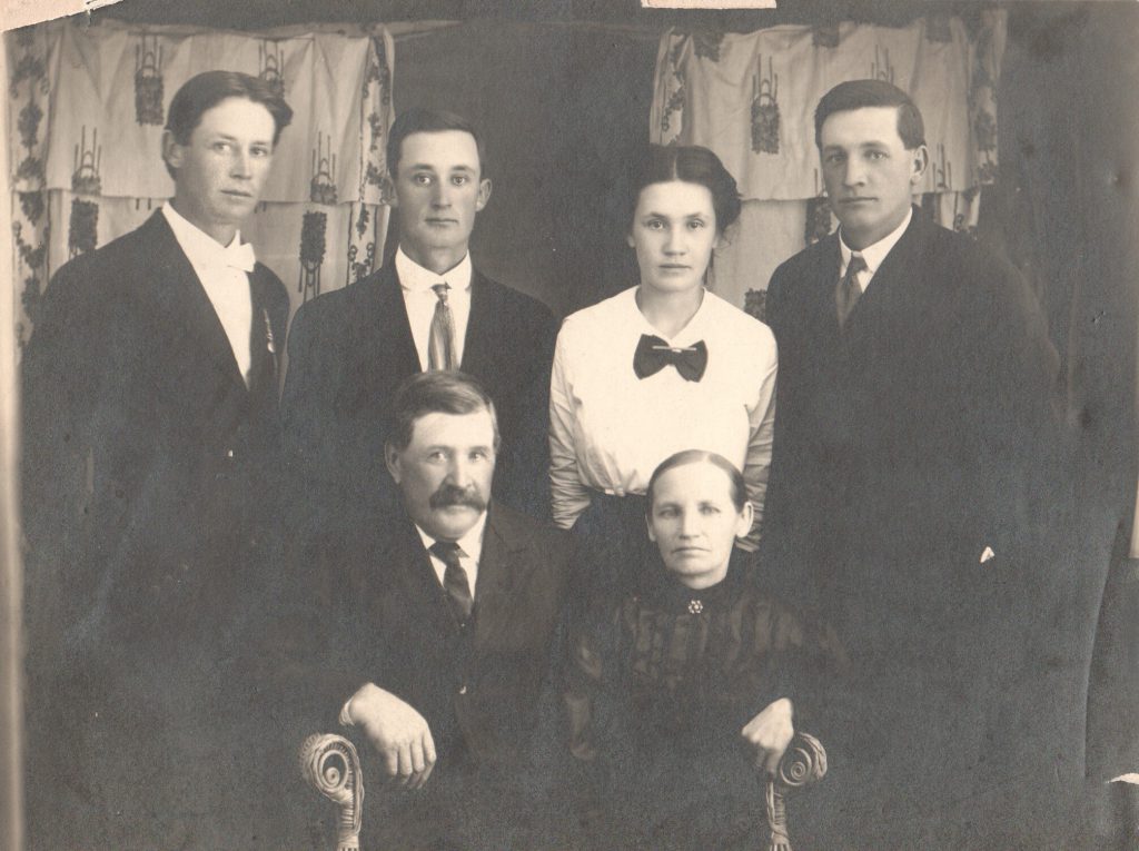 front: Gust and Anna Bjorklund; back: their children Will, Ernest, Agnes and Arthur 