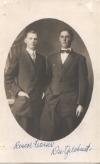 First cousins Roscoe Frasier and Dee Gilchrist - 1908