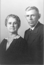 George and Josie Gilchrist - date unk